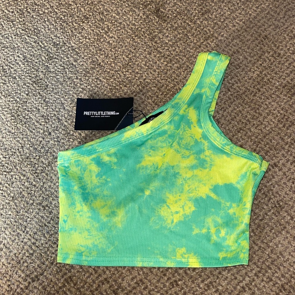 Prettylittlething top